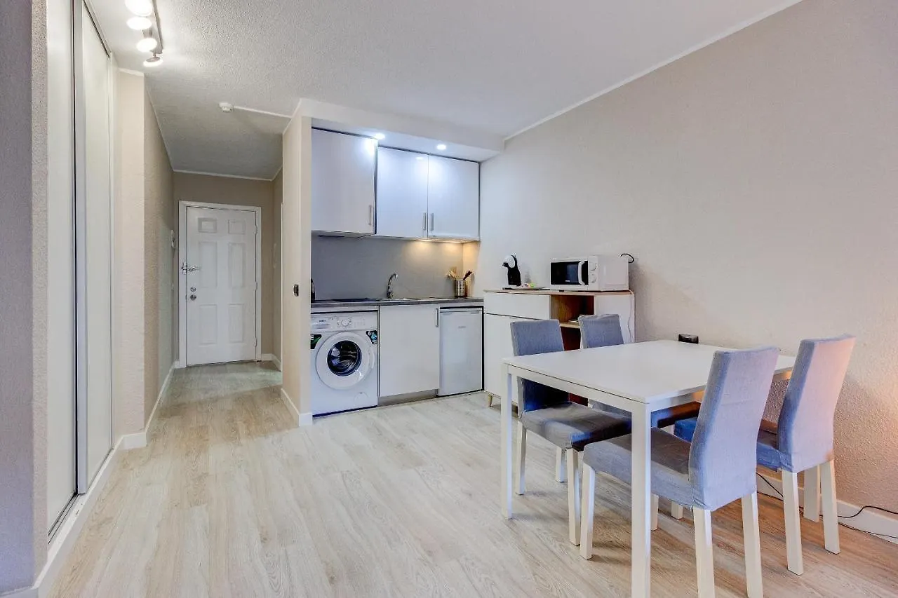 Castle Harbour Studio Apartment Los Cristianos  Spain
