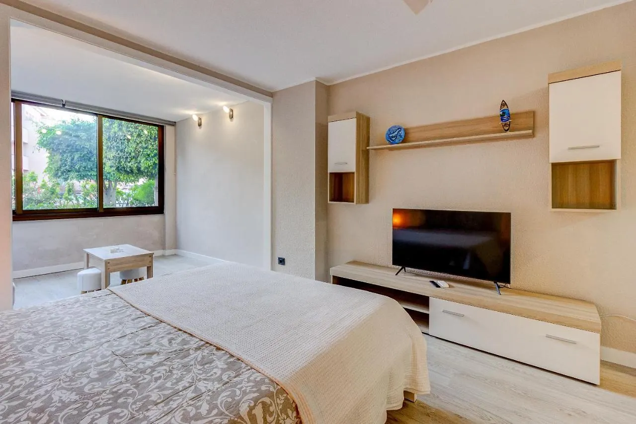 Castle Harbour Studio Apartment Los Cristianos