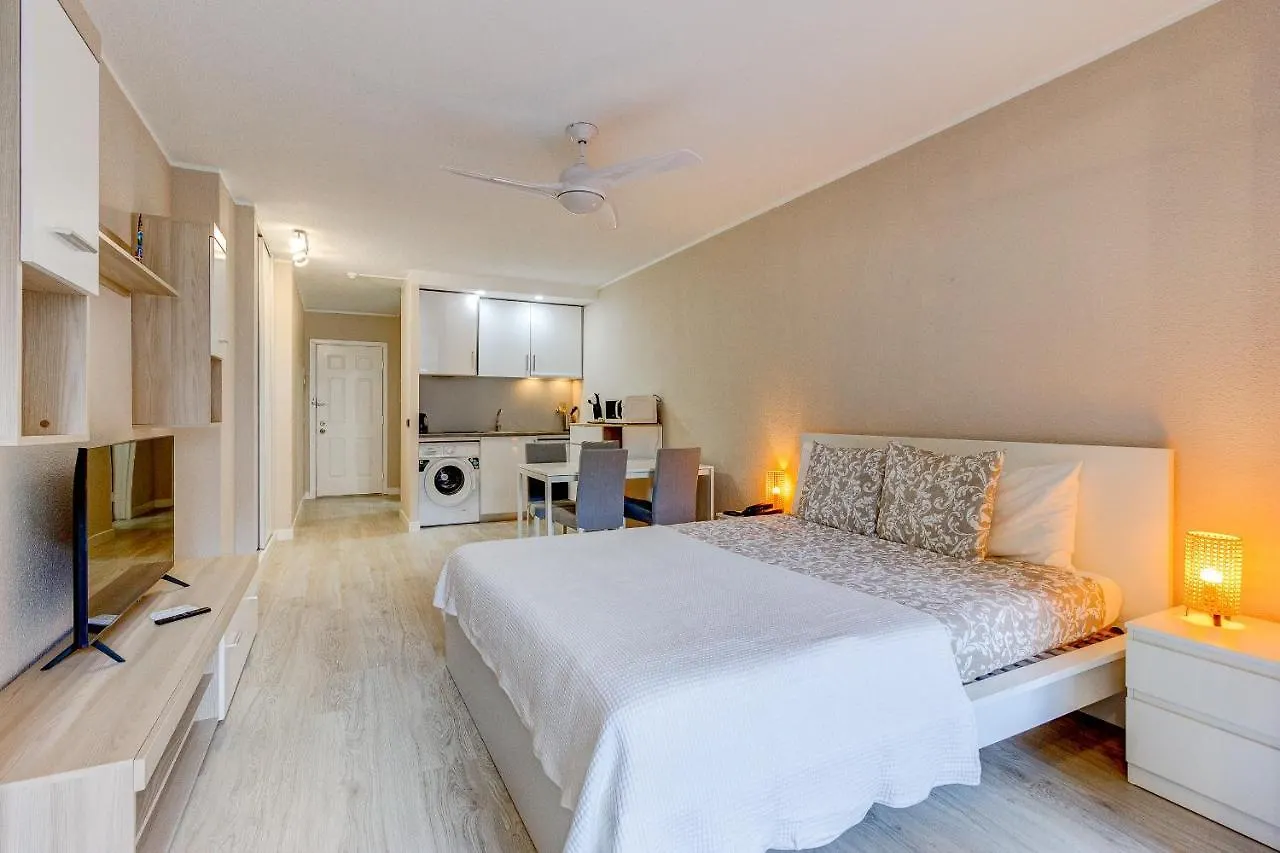 Castle Harbour Studio Apartment Los Cristianos  Spain